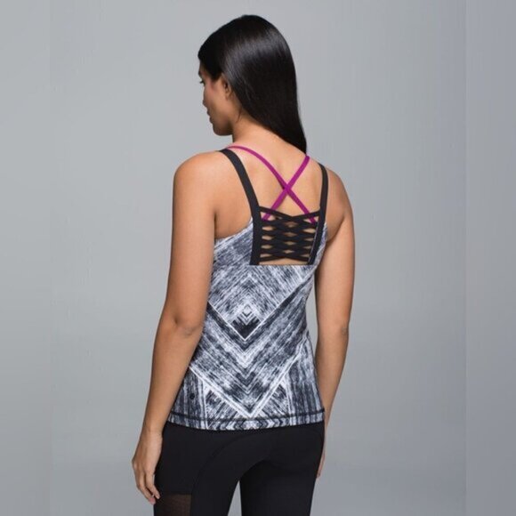 Lululemon Hot To Street Tank Top Heat Wave White Black Black Regal Plum Size 4 - Picture 12 of 12